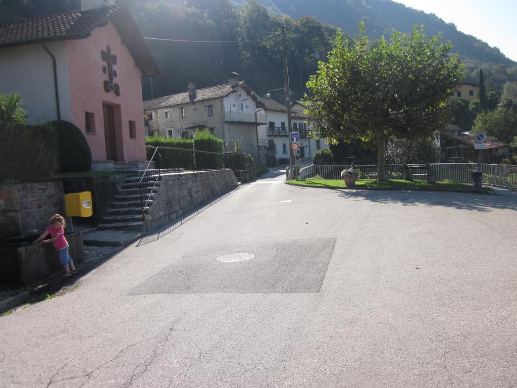Ostello Orgnana Gambarogno Exteriér fotografie